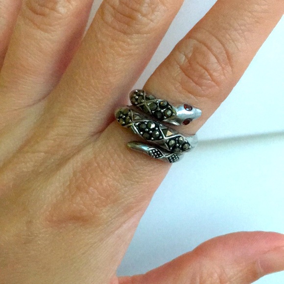 🐍 vintage sterling silver coiled snake ring OS - Picture 10 of 11